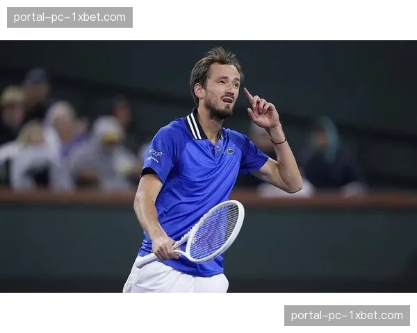 梅德韦杰夫专访：坦言硬地仍是首选，但已找到红土取胜之匙